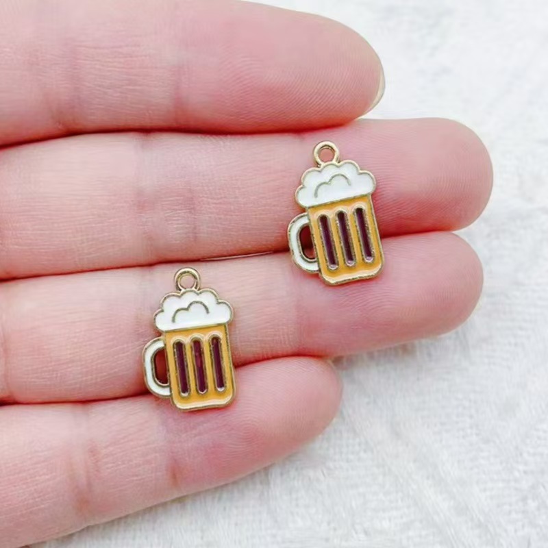 20 piezas de colgantes pequeño - Beer & Wine Jockey Plaza Shopping reseña y precio